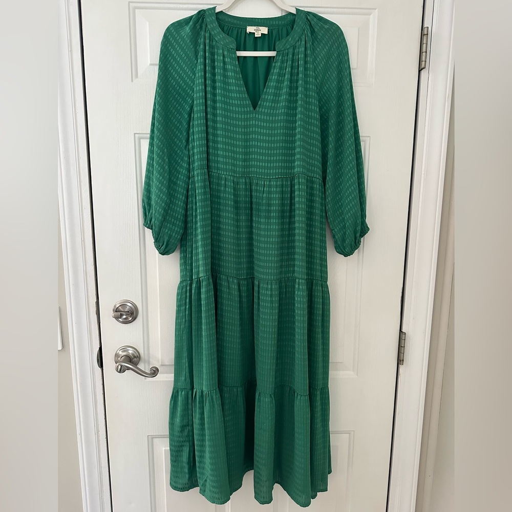Entro Green Tiered Midi Dress Size Small - Picture 2 of 10